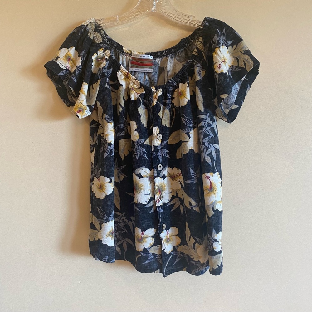Urban Renewal Size S/M Remade Unique Blue Smocked Short Sleeve Floral Blouse